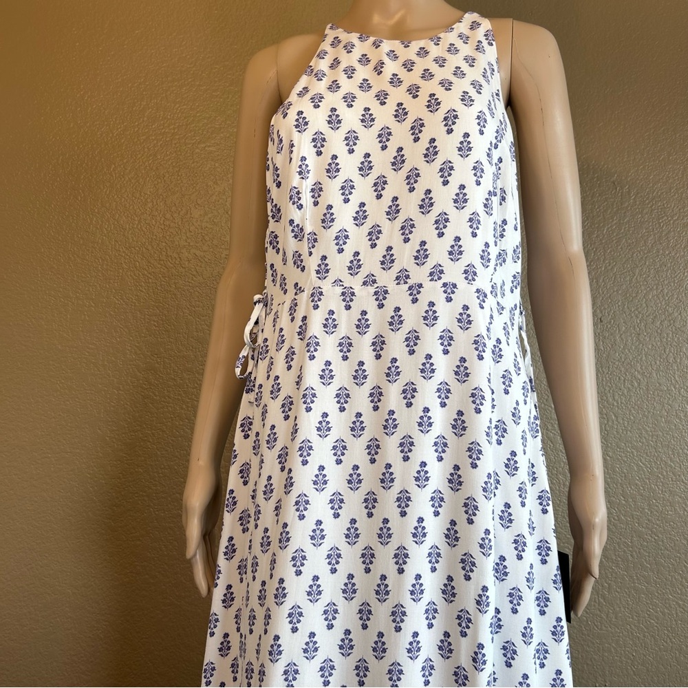 Lulus Women’s Maxi Dress With Purple Floral Pattern Side Ties Sz L NWT - Picture 3 of 12